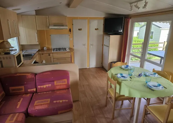 De Brehadour 4 étoiles Mobil-home 7 Personnes Equipement Bébé Inclus *